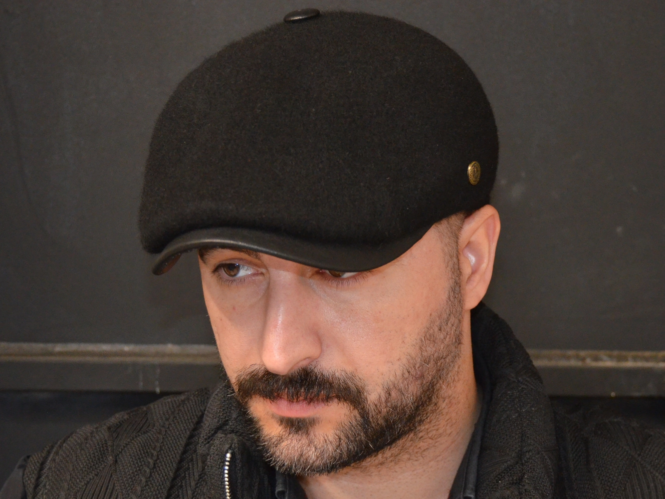 Pozze Tek Parça Yün Keçe Kasket