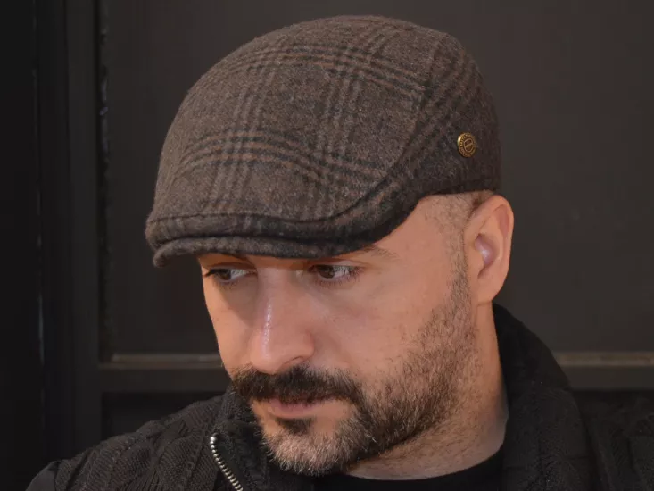 Ekoseli Kışlık Erkek Spor Kasket Modelleri 