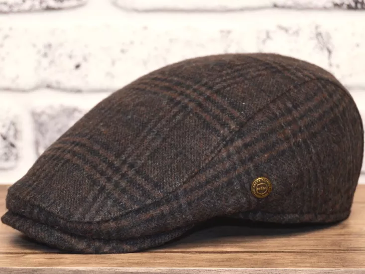 Ekoseli Kışlık Erkek Spor Kasket Modelleri 